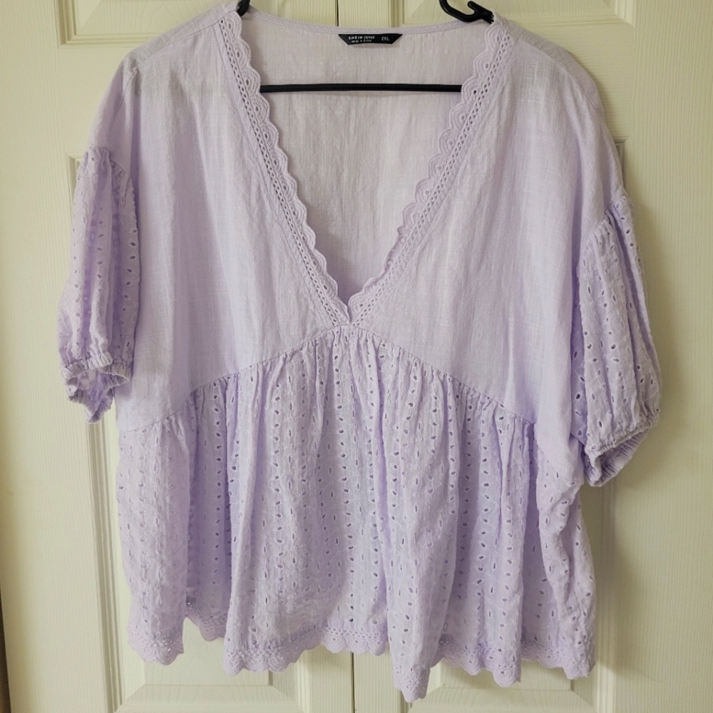 Shein 2XL V-Neck Schiffy Peplum Top